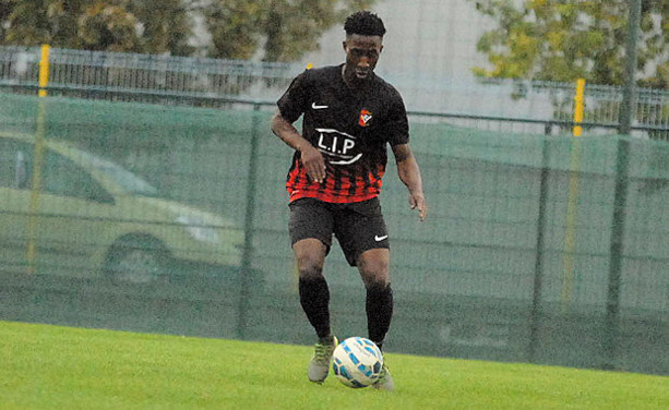 Koffi avait ouvert le score pour le FC Vaulx contre Chambery-Savoie... mais ça n'a pas suffi pour le FC Vaulx qui a fini par se faire contrer par les Savoyards