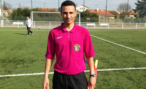 L'arbitre de la rencontre L'arbitre de la rencontre