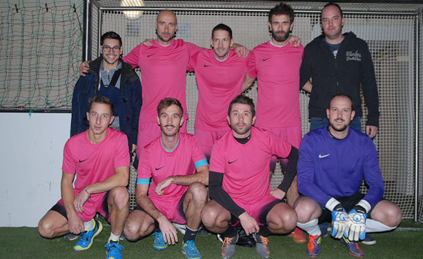 Ligue JML Foot5 - Les PINKS FLOYD corrigent encore que les PIM PAM POUM du 69 Ligue JML Foot5 - Les PINKS FLOYD corrigent encore que les PIM PAM POUM du 69