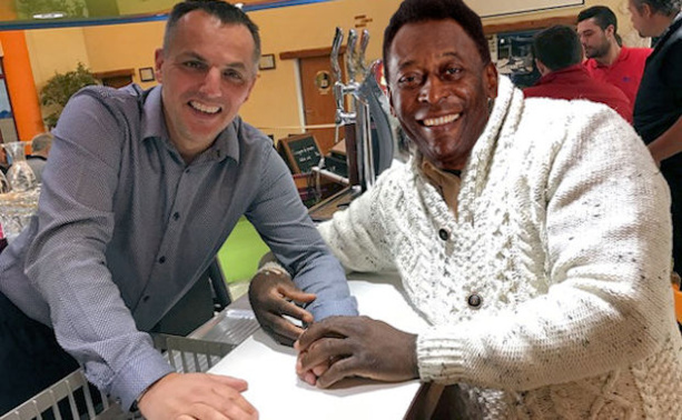 Avec Stéphane Comte lors du Passage chez Set&Match Mions Avec Stéphane Comte lors du Passage chez Set&Match Mions