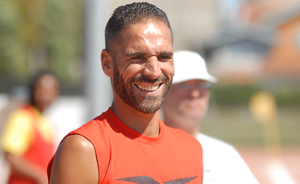 Hassan Bedda, l'entraîneur de l'AS Rhodanienne Hassan Bedda, l'entraîneur de l'AS Rhodanienne