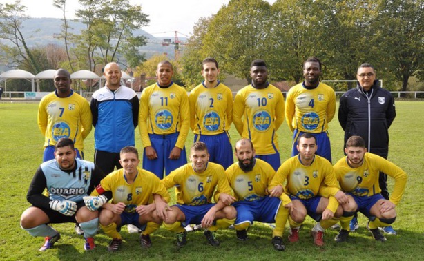PE - L'AS BRON GRAND LYON B sans pression au FC CORBAS PE - L'AS BRON GRAND LYON B sans pression au FC CORBAS
