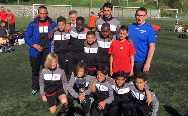 ES Trinité Lyon(qualifié) ES Trinité Lyon(qualifié)