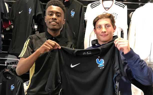 Facebook - ESPACE FOOT récompense Lucas GRILLIET