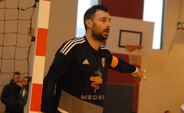 Adrien Belvito veur emmener le Caluire FC en finale de la Coupe du Rhône Adrien Belvito veur emmener le Caluire FC en finale de la Coupe du Rhône