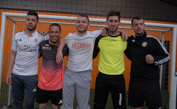 Hako Team (demi-finaliste)