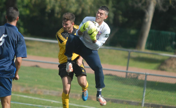 Dernières sorties pour Damien Gibernon dimanche avec le FC Chaponay Marennes Dernières sorties pour Damien Gibernon dimanche avec le FC Chaponay Marennes