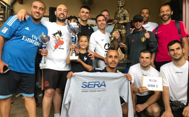 Sera, vainqueur 2017 du tournoi inter-entreprise de Foot Salle Civrieux d'Azergues Sera, vainqueur 2017 du tournoi inter-entreprise de Foot Salle Civrieux d'Azergues