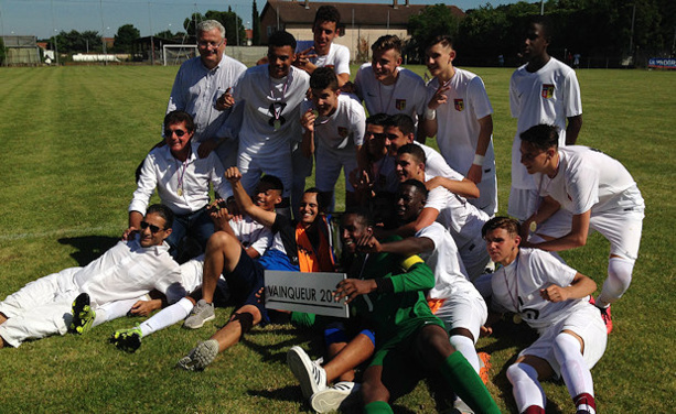 La Coupe du Rhône U17 pour l'O Saint-Genis Laval La Coupe du Rhône U17 pour l'O Saint-Genis Laval
