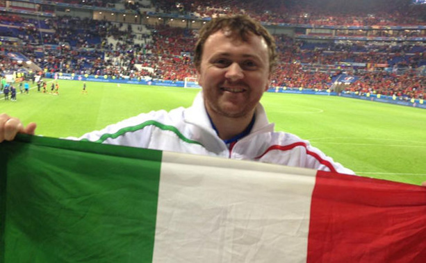 Livre Monfoot69 de la saison - Raphael LUISETTI (OFS Collonges) a réservé son exemplaire ! Livre Monfoot69 de la saison - Raphael LUISETTI (OFS Collonges) a réservé son exemplaire !