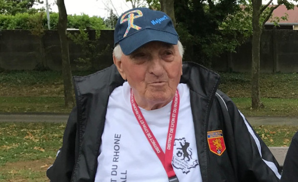 Livre Monfoot69 de la saison - "Néné GEREZ (District du Rhône) a commandé son livre souvenir Livre Monfoot69 de la saison - "Néné GEREZ (District du Rhône) a commandé son livre souvenir