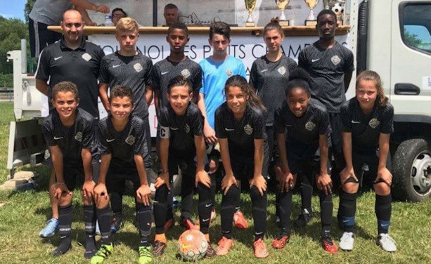 Récompense - "But pour Elles" pour FUTSAL SAONE MONT D'OR  Récompense - "But pour Elles" pour FUTSAL SAONE MONT D'OR