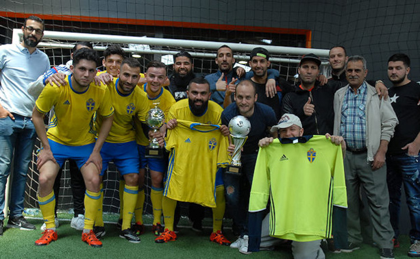 La Team Bel Air Saint-Priest et ses supporters lors de la victoire à la finale de la Ligue JML La Team Bel Air Saint-Priest et ses supporters lors de la victoire à la finale de la Ligue JML