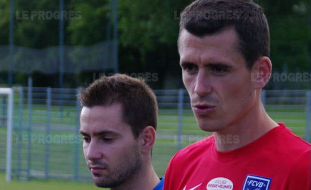 FC VILLEFRANCHE - Les U17 Nationaux aussi sans entraîneur ! FC VILLEFRANCHE - Les U17 Nationaux aussi sans entraîneur !