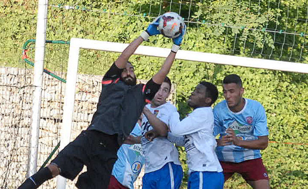N3 - Lucas VIGNALY (FC Limonest-Saint-Didier) : "Ca serait mentir de dire qu'on ne veut pas jouer les premiers rôles..." N3 - Lucas VIGNALY (FC Limonest-Saint-Didier) : "Ca serait mentir de dire qu'on ne veut pas jouer les premiers rôles..."