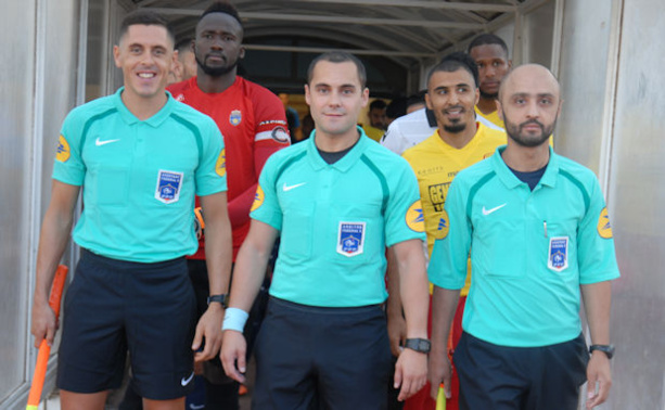 Les arbitres de la rencontre Les arbitres de la rencontre