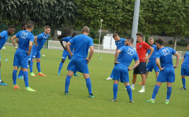 L'état major du FC Bourgoin dans l'attente d'une première victoire à domicile cette saison L'état major du FC Bourgoin dans l'attente d'une première victoire à domicile cette saison