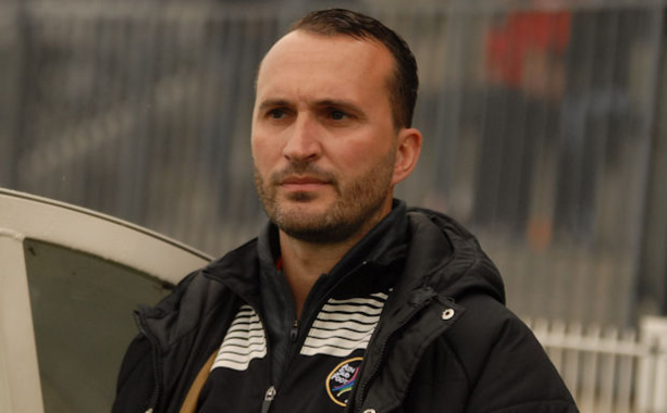 L'apprentissage est compliqué pour Hervé Yvars et Ain Sud Foot en N3 L'apprentissage est compliqué pour Hervé Yvars et Ain Sud Foot en N3