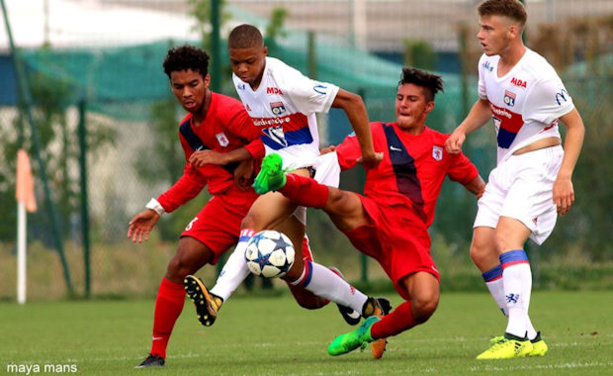 U17 Nationaux - L'OL trop fort pour le FC LYON U17 Nationaux - L'OL trop fort pour le FC LYON