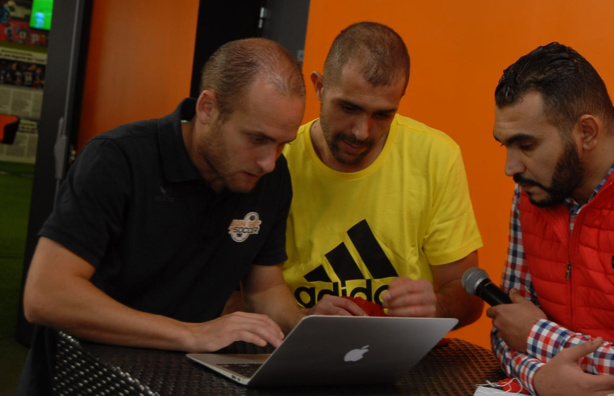 C'est reparti pour... une saison de Foot5 pour Anthony Esparza ! C'est reparti pour... une saison de Foot5 pour Anthony Esparza !