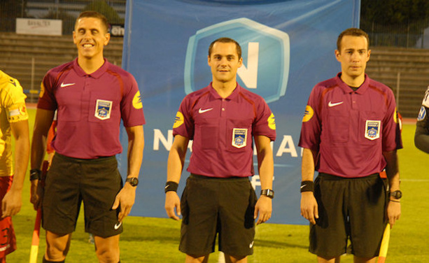 Les arbitres de la rencontre Les arbitres de la rencontre