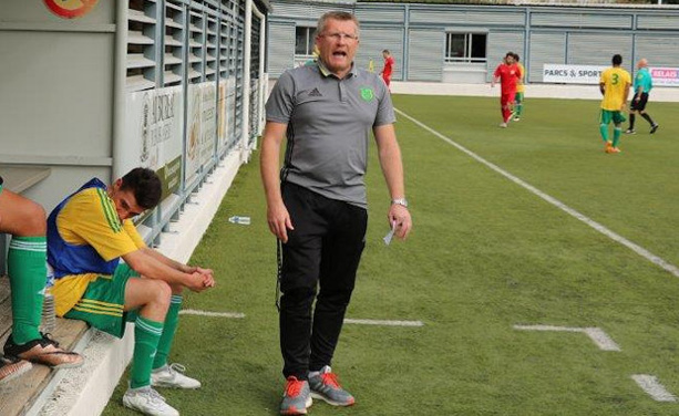 Seb Valin, coach principal de la réserve du FC Bords de Saône dimanche contre le FC Val Lyonnais Seb Valin, coach principal de la réserve du FC Bords de Saône dimanche contre le FC Val Lyonnais