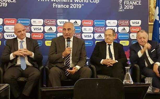 ECHOS des CLUBS - Le président de la FIFA à Lyon