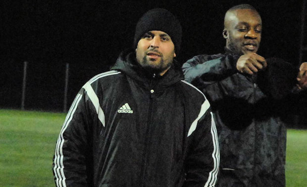 Khalil Nechad, l'entraîneur du FC Ménival Khalil Nechad, l'entraîneur du FC Ménival