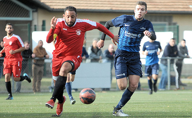 R3 – Le FC CHAPONAY-MARENNES par un trou de souris, le FC GRIGNY recalé R3 – Le FC CHAPONAY-MARENNES par un trou de souris, le FC GRIGNY recalé