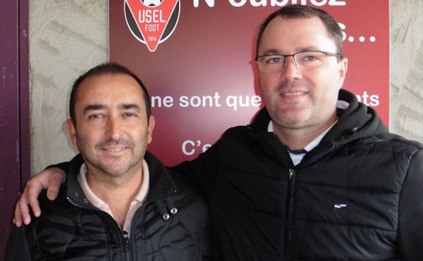 Le nouveau et l'ancien président cote à cote Le nouveau et l'ancien président cote à cote