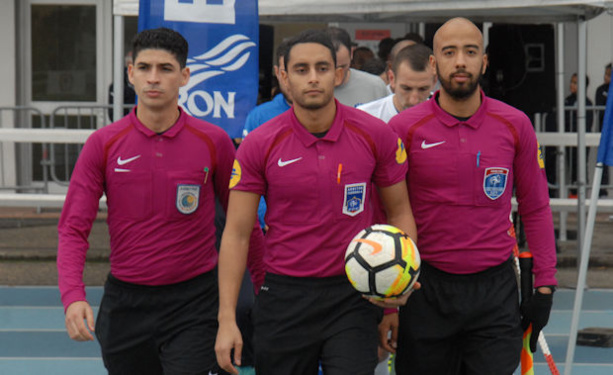 Les arbitres de la rencontre Les arbitres de la rencontre