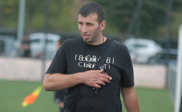 Nasser Rahmani (entraîneur FC Mions) Nasser Rahmani (entraîneur FC Mions)