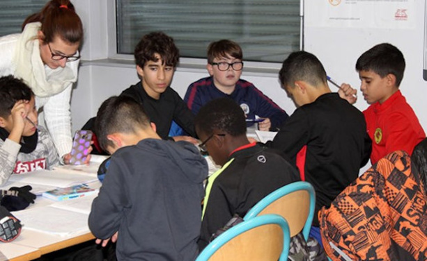 Les ECHOS des CLUBS - A La DUCH, on apprend pas que le foot Les ECHOS des CLUBS - A La DUCH, on apprend pas que le foot