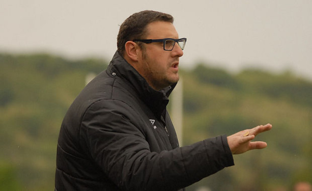 Fred Marcon, l'entraîneur de Hauts-Lyonnais Fred Marcon, l'entraîneur de Hauts-Lyonnais