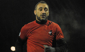 Deux buts pour Rachid Benayen Deux buts pour Rachid Benayen