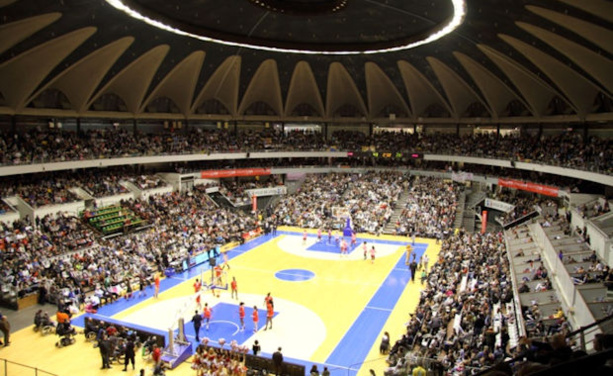 « Même pas en Rêve » – Le Palais des Sports de Gerland pour ALF FUTSAL- FS MONT D’OR « Même pas en Rêve » – Le Palais des Sports de Gerland pour ALF FUTSAL- FS MONT D’OR