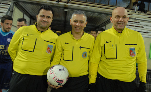 Les arbitres de la rencontre Les arbitres de la rencontre