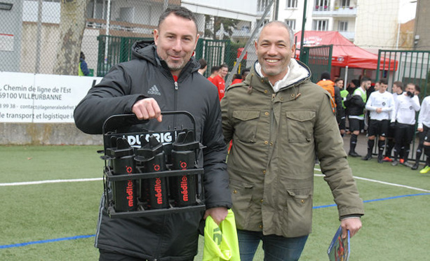 Les ECHOS des CLUBS - Les bidons après les caviars pour Cédric BIARD ! Les ECHOS des CLUBS - Les bidons après les caviars pour Cédric BIARD !