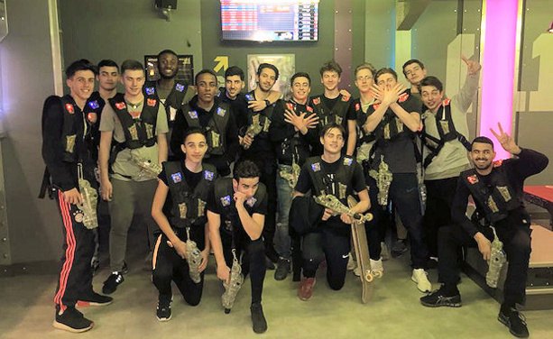 Les ECHOS des CLUBS - Les U19 LYON CROIX ROUSSE FOOT évacuent la pression à leur manière Les ECHOS des CLUBS - Les U19 LYON CROIX ROUSSE FOOT évacuent la pression à leur manière