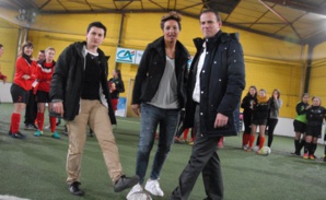La coup d'envoi donné par Mylène Chauvot, Sarah Bouhaddi et Arnaud Serrette La coup d'envoi donné par Mylène Chauvot, Sarah Bouhaddi et Arnaud Serrette