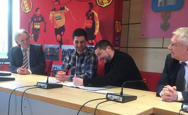 Les ECHOS des CLUBS - BEAUJOLAIS AZERGUES FC et MDA Foot ne font plus qu'un Les ECHOS des CLUBS - BEAUJOLAIS AZERGUES FC et MDA Foot ne font plus qu'un