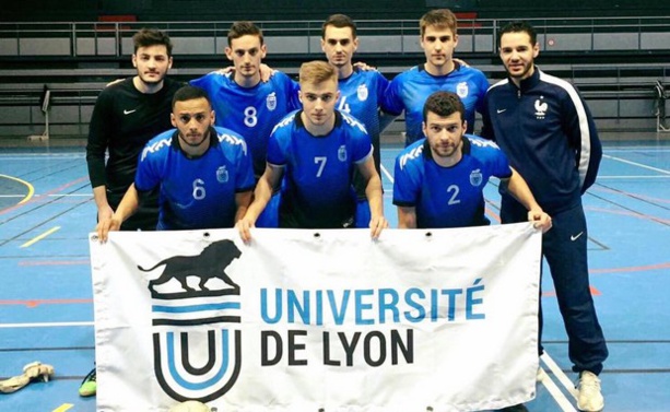 Les ECHOS des CLUBS - L'université LYON 1 aux championnats de France FUTSAL ! Les ECHOS des CLUBS - L'université LYON 1 aux championnats de France FUTSAL !
