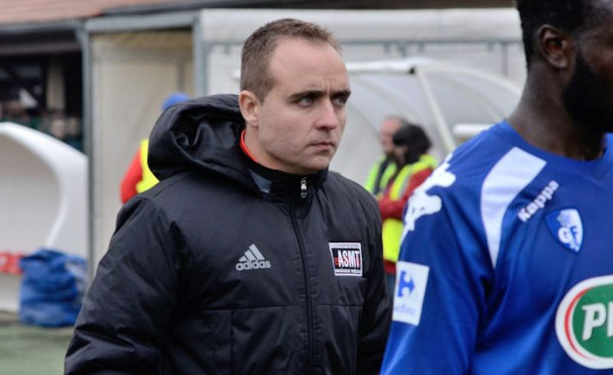 Communiqué - L'AS MISERIEUX-TREVOUX officialise le successeur de R. PATUREL Communiqué - L'AS MISERIEUX-TREVOUX officialise le successeur de R. PATUREL