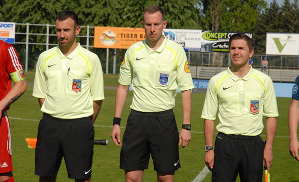 Les arbitres de la rencontre Les arbitres de la rencontre