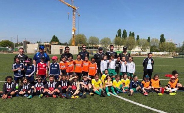 Les ECHOS des CLUBS - L'AS ECULLY FOOT met les jeunes filles à l'honneur Les ECHOS des CLUBS - L'AS ECULLY FOOT met les jeunes filles à l'honneur