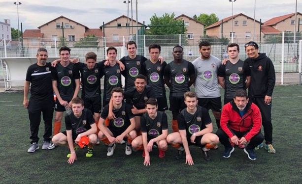 Les ECHOS des CLUBS - Les U19 du FC CROIX ROUSSIEN gardent espoir Les ECHOS des CLUBS - Les U19 du FC CROIX ROUSSIEN gardent espoir