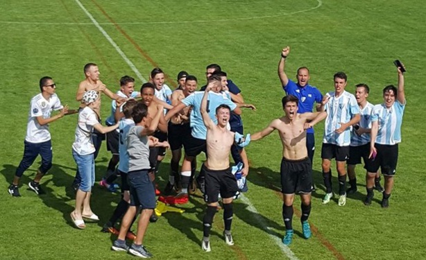 Les ECHOS des CLUBS - La D1 pour les U19 du FC SUD OUEST 69  Les ECHOS des CLUBS - La D1 pour les U19 du FC SUD OUEST 69