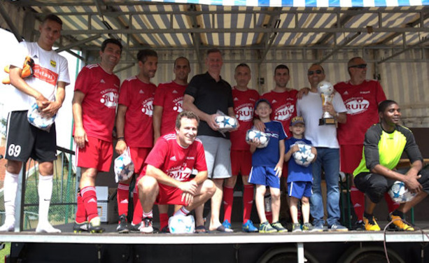 L'équipe Allianz et le coach Patrick Gonzalez L'équipe Allianz et le coach Patrick Gonzalez