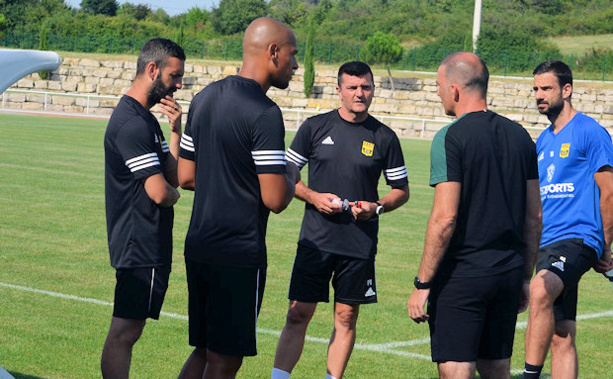 Un nouveau coach et un nouveau staff autour de Lionel Bah (photo ASSP) Un nouveau coach et un nouveau staff autour de Lionel Bah (photo ASSP)