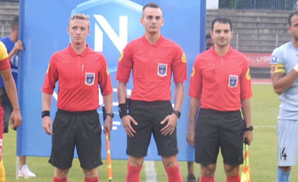 Les arbitres de la rencontre